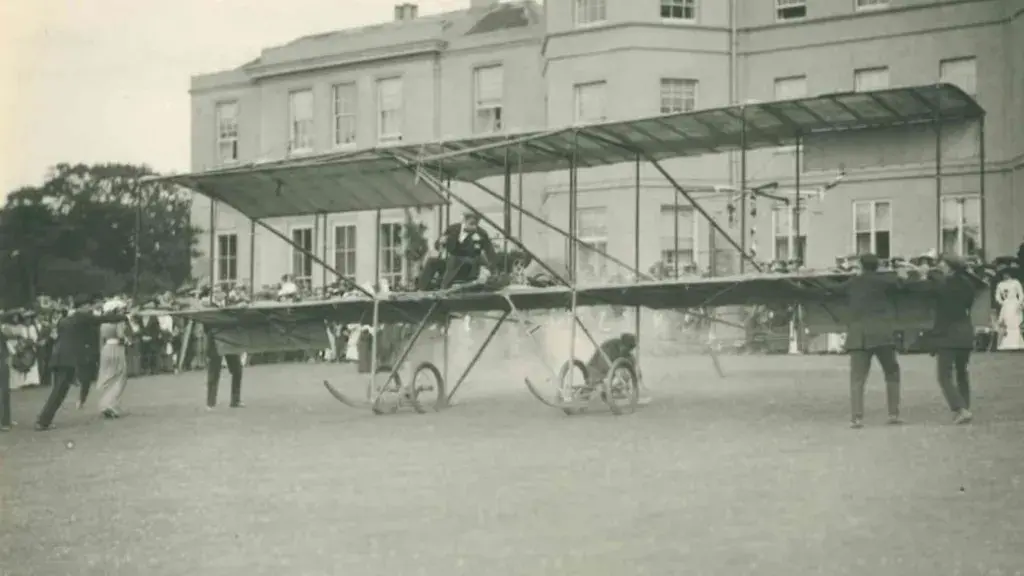 Hylands Biplane On Lawn