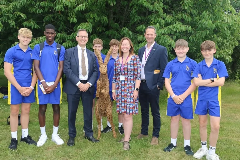 Baeulieu Park School Students With CCC Councillors
