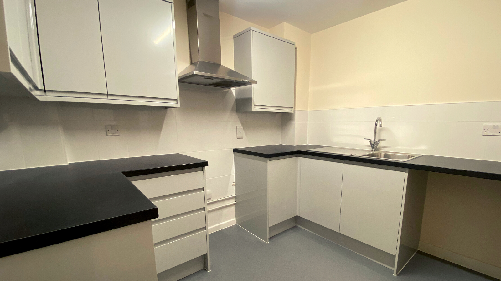 New kitchen