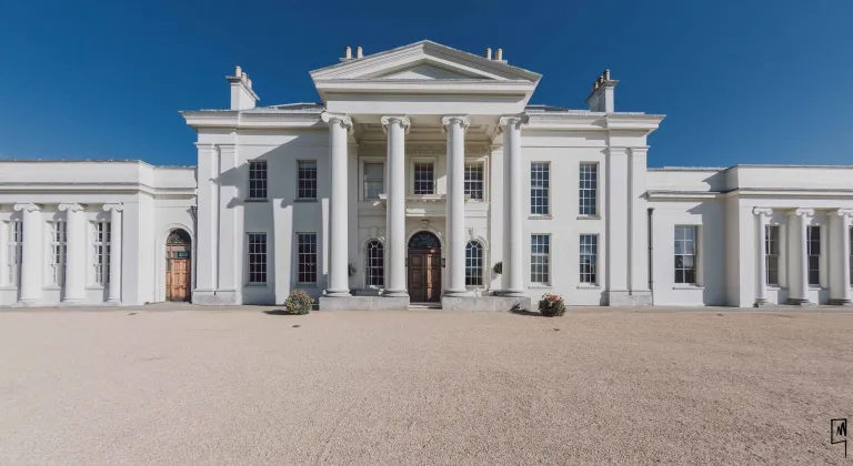 Hylands House Exterior (Credit Hannah Steve)