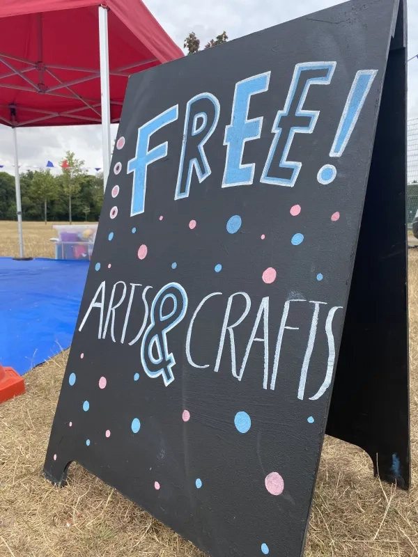 Free Arts And Crafts Sign