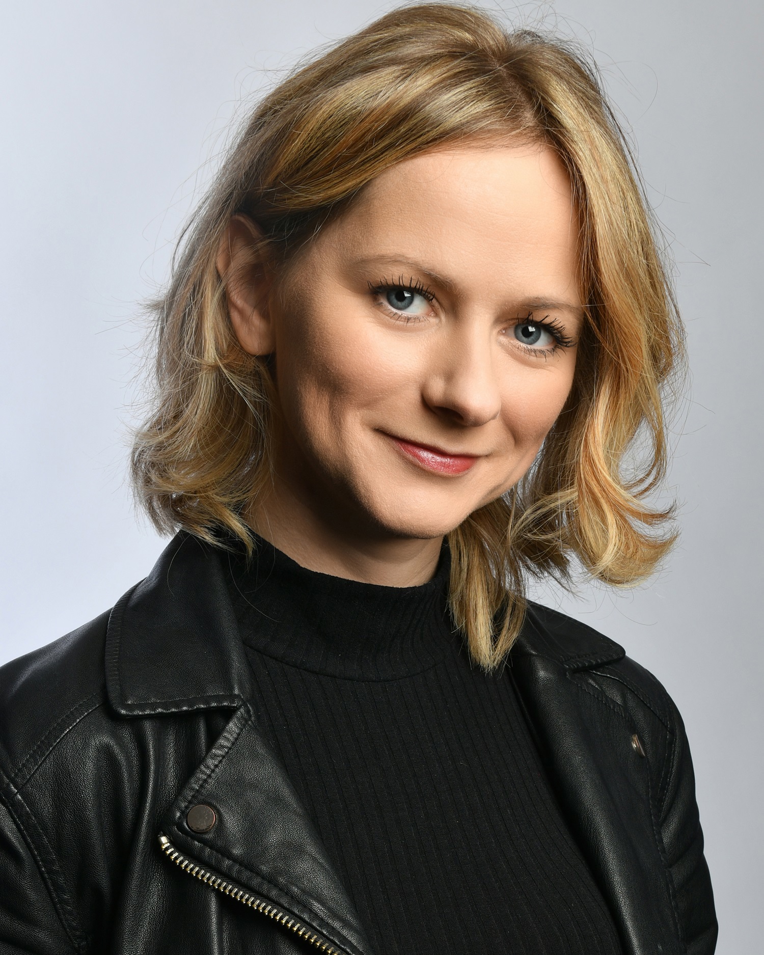 Nerine Skinner 0071B Photo By Steve Ullathorne