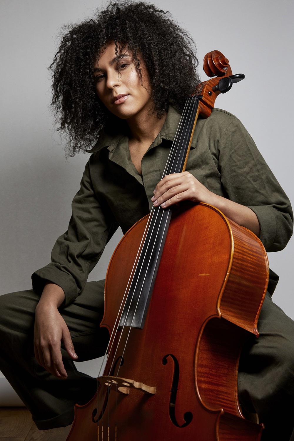 Satin Cello 418 Crop