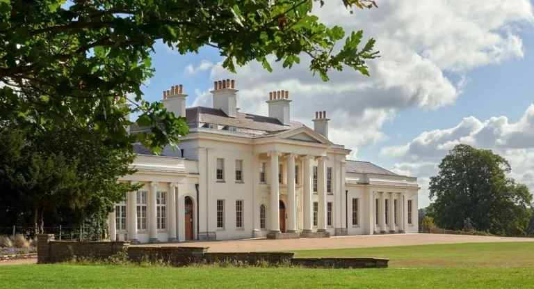 Hylands House exterior (1)