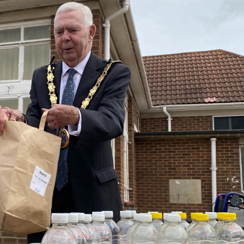 Mayor Galley Packing Lunches