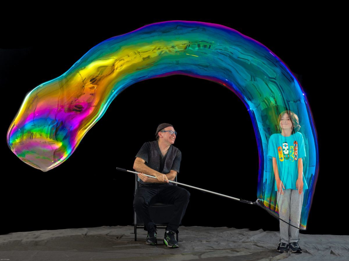 The Amazing Bubble Man