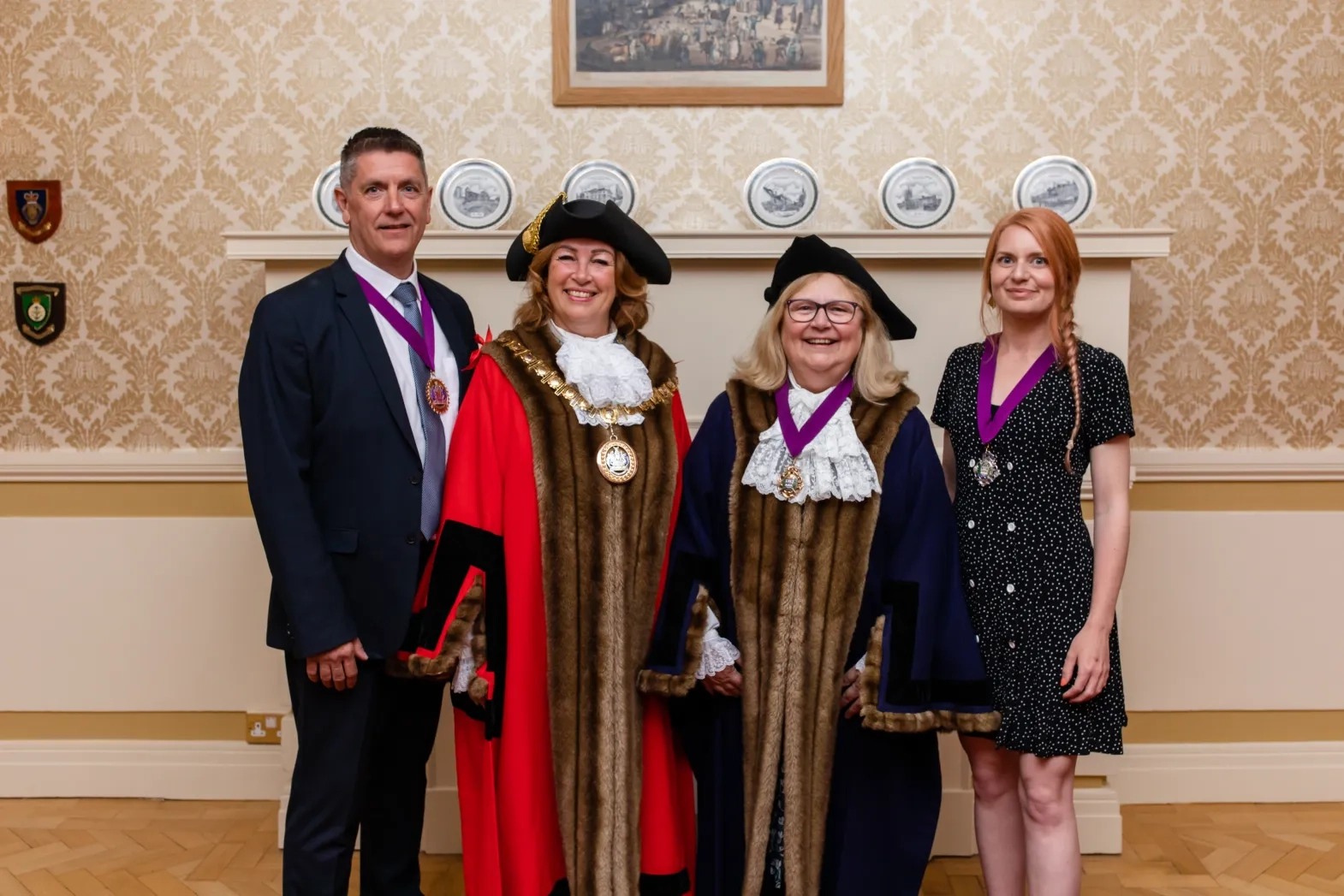 Mayor Mascot And Deputy Deakin With Escorts