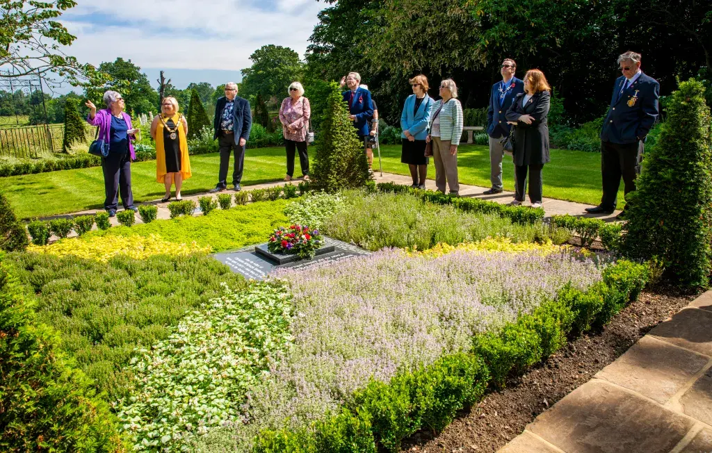 The Mayor At Hylands Grounds2