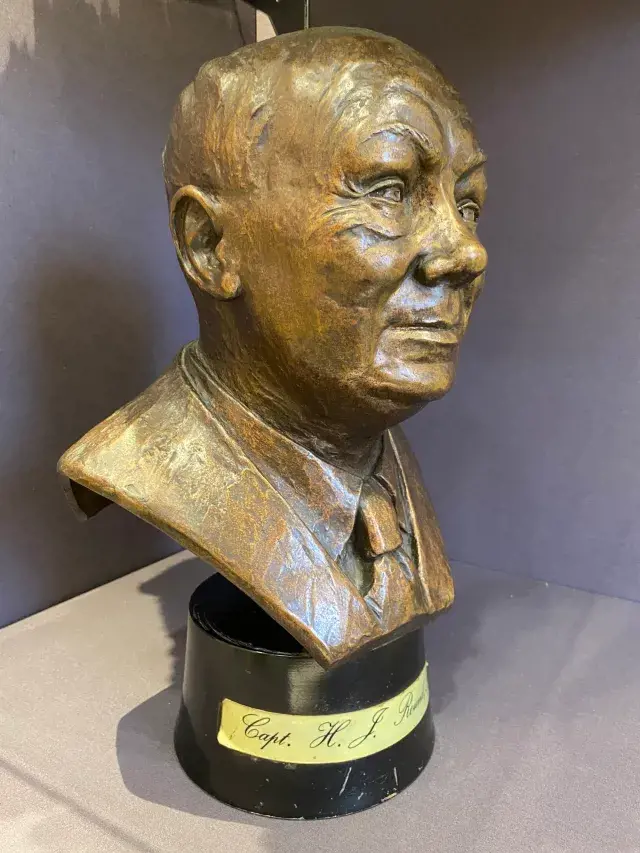 Bust Of Henry J. Round 02