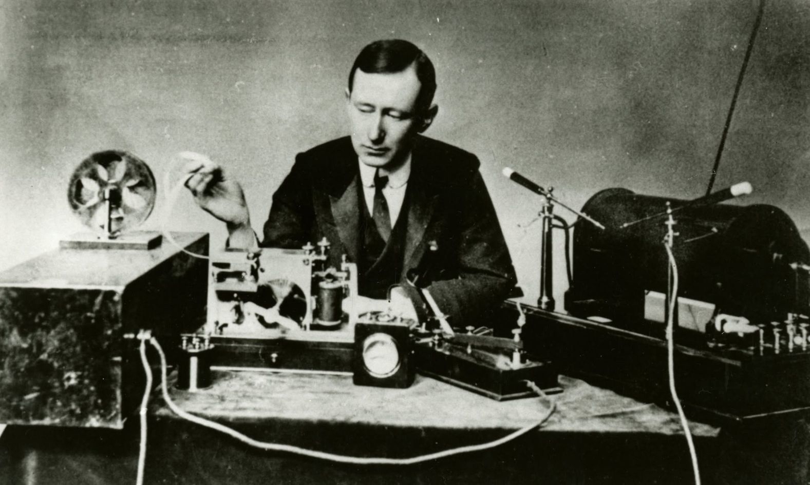 Marconi historic photo.jpg