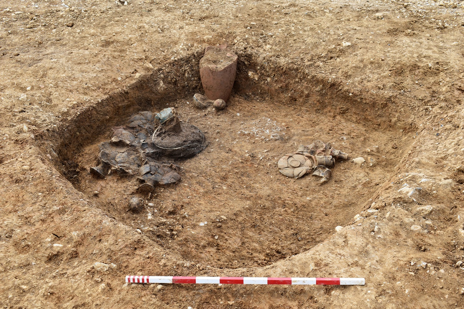 Archaeology South-East cremation burial pit 1_1 fully excavated.jpg