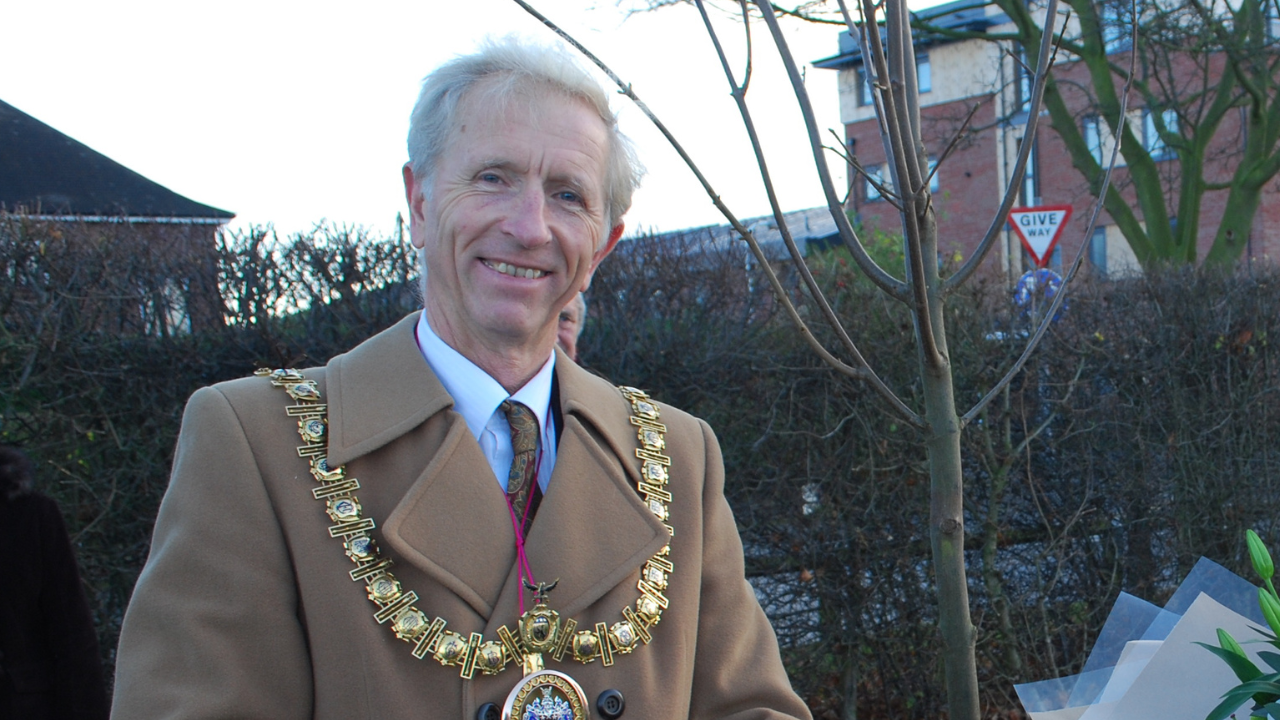 Cllr Tom Willis decorated 2008