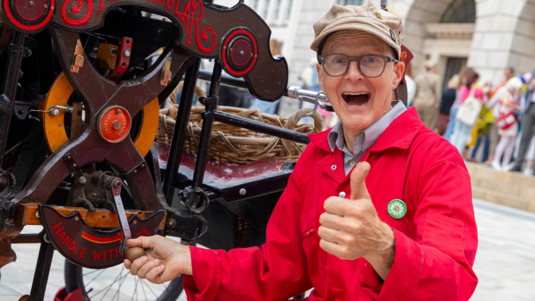 Jellyrollers' Mechanical Dragon In Tindal Square