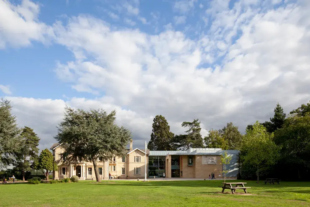 Oaklands Park
