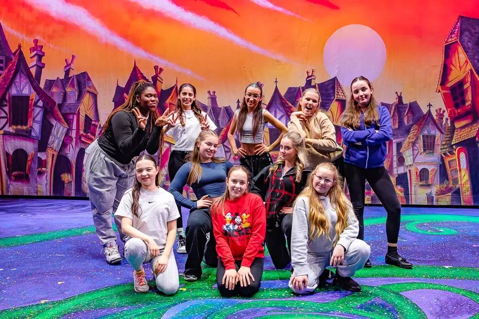 Young Panto Company Children 2023 (4)