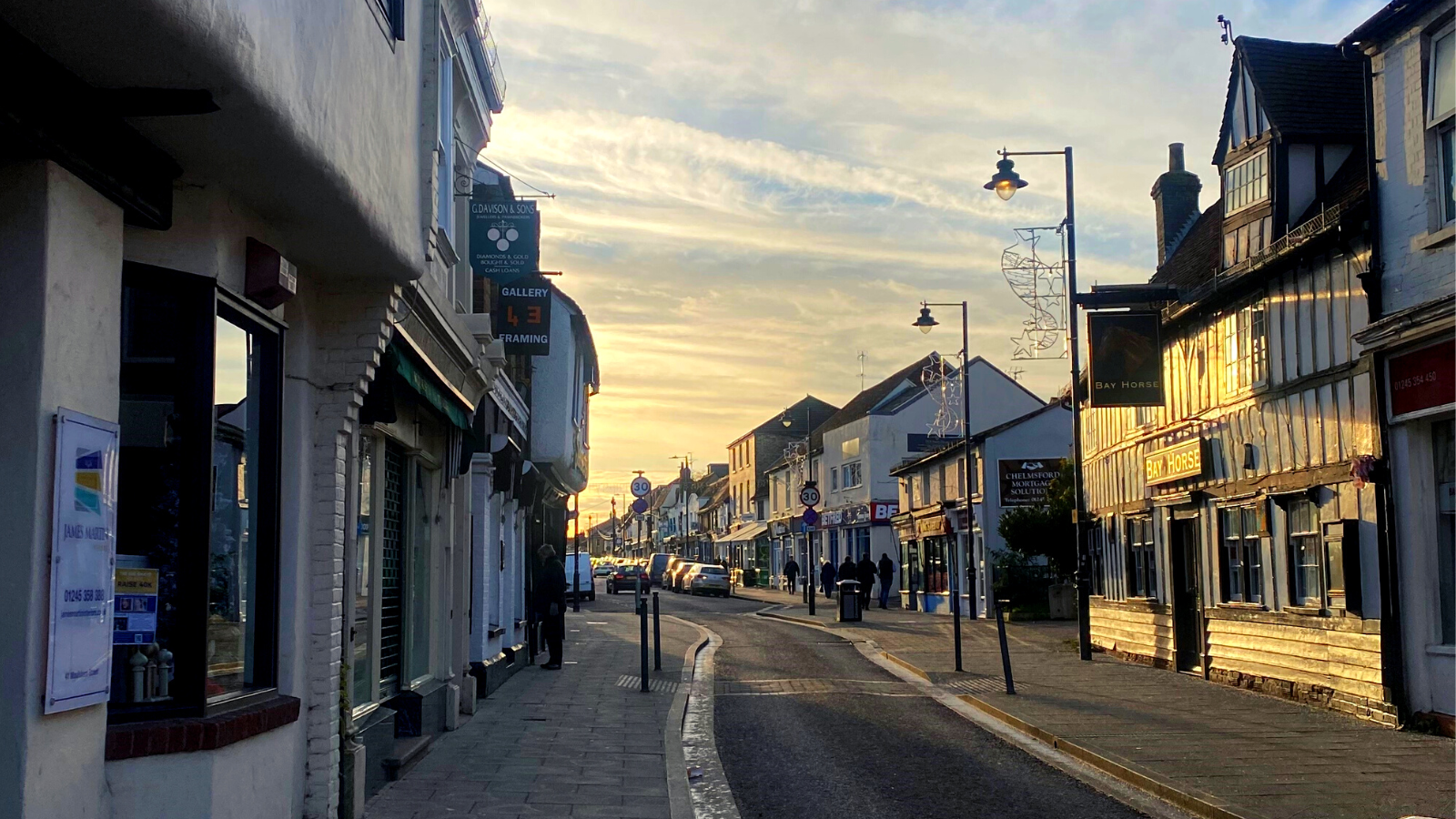 Moulsham Street Hosts Many Independent Shops, Bars And Restaurants, As Well As Chelmsford College Campus, Day Nurseries, And Many Homes